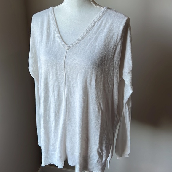 Dynamite Top - Picture 3 of 11